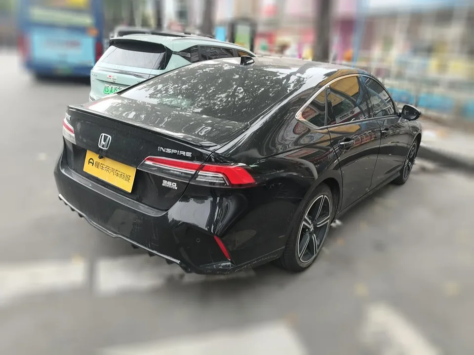 Honda Inspire Insignia 2025 260TURBO Fine Edition 2025 — миниатюра 4