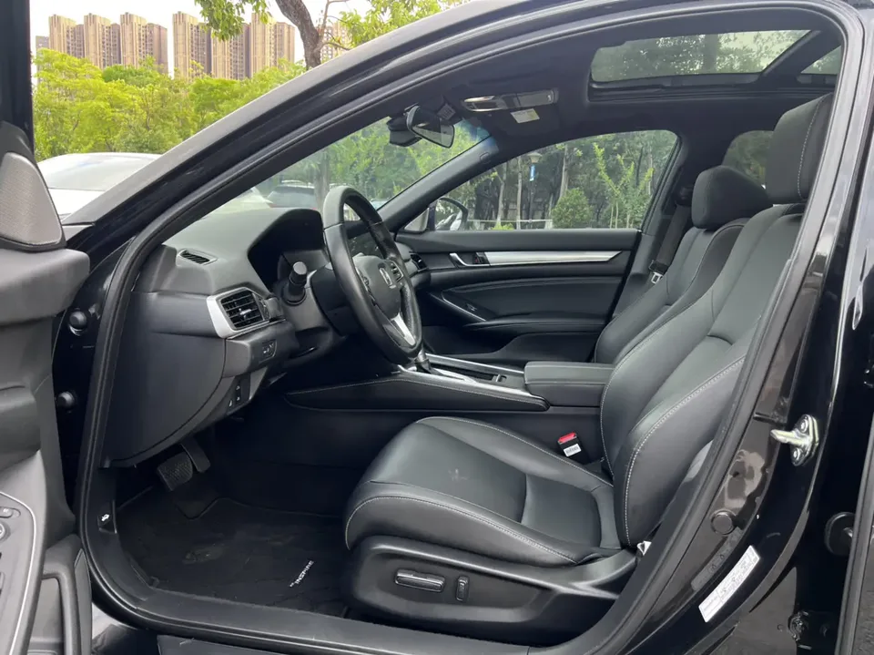 Honda Inspire Inship 2022 260TURBO Exquisite Edition 2022 — миниатюра 4