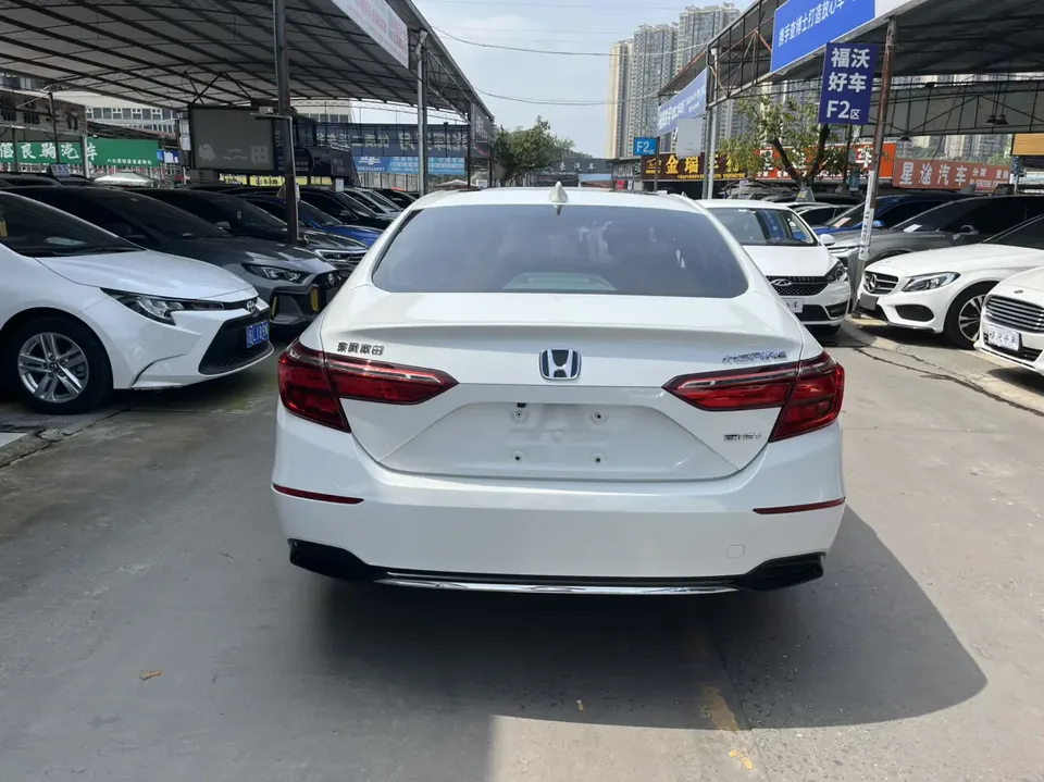 Honda Inspire 2022 Insignia Hybrid 2.0L Pure Elegant Edition 2023 — миниатюра 2