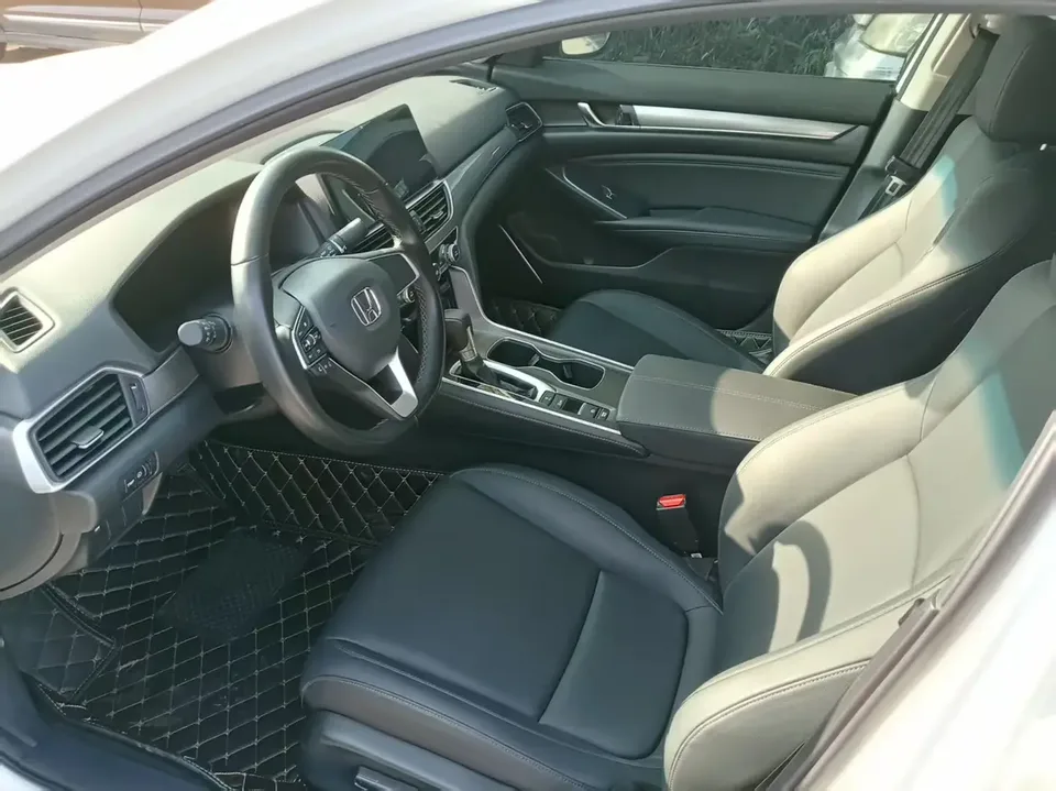 Honda Accord Accord 2022 260TURBO Deluxe Edition 2022 — миниатюра 5