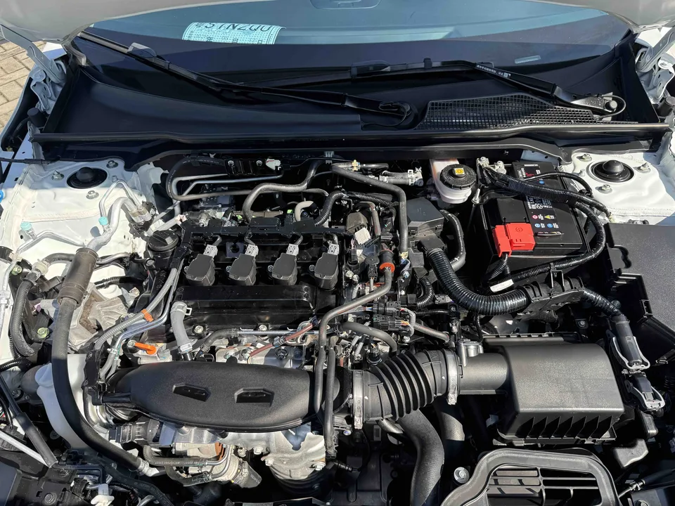 Honda Integra 240TURBO CVT Leading Edition 2023 — миниатюра 3