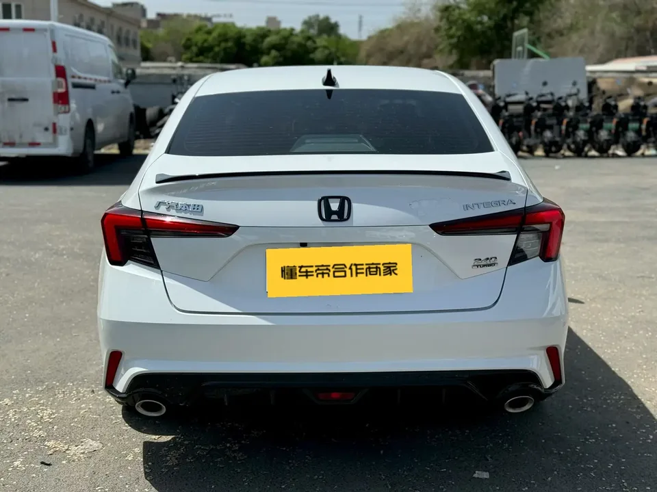 Honda Integra 240TURBO CVT Leading Edition 2023 — миниатюра 2