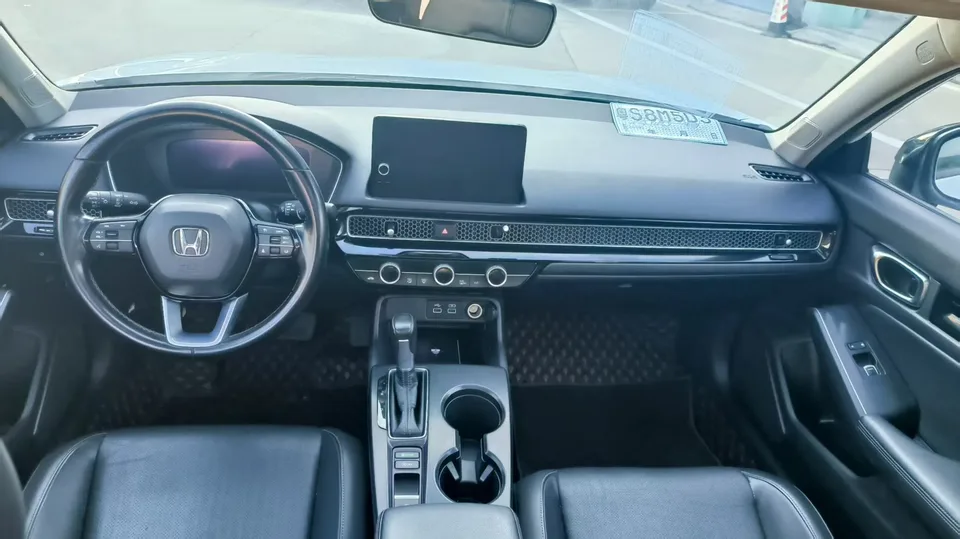 Honda CIVIC 2022 Civic 240TURBO CVT Power Control Edition 2022 — миниатюра 4