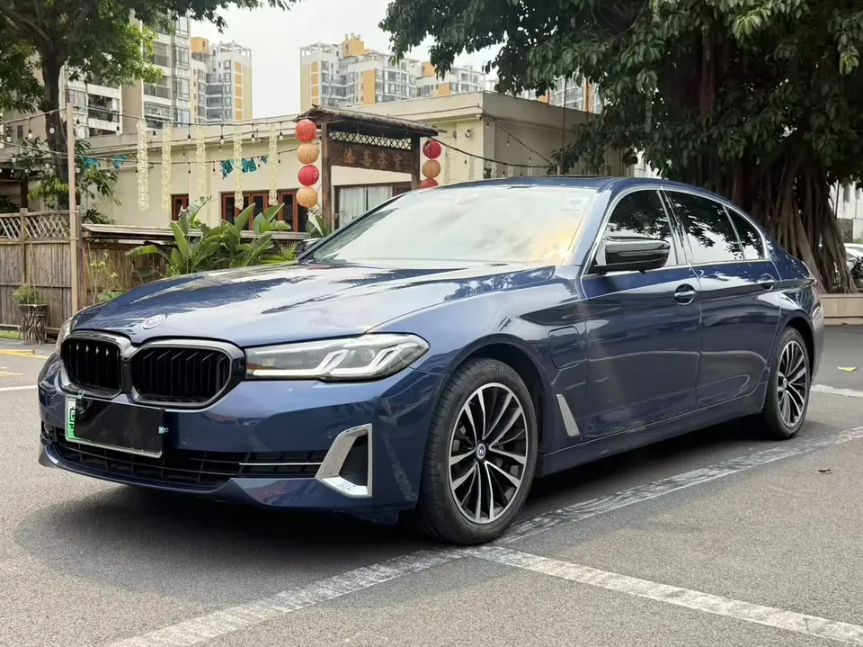 BMW 5 Series PHEV 2022