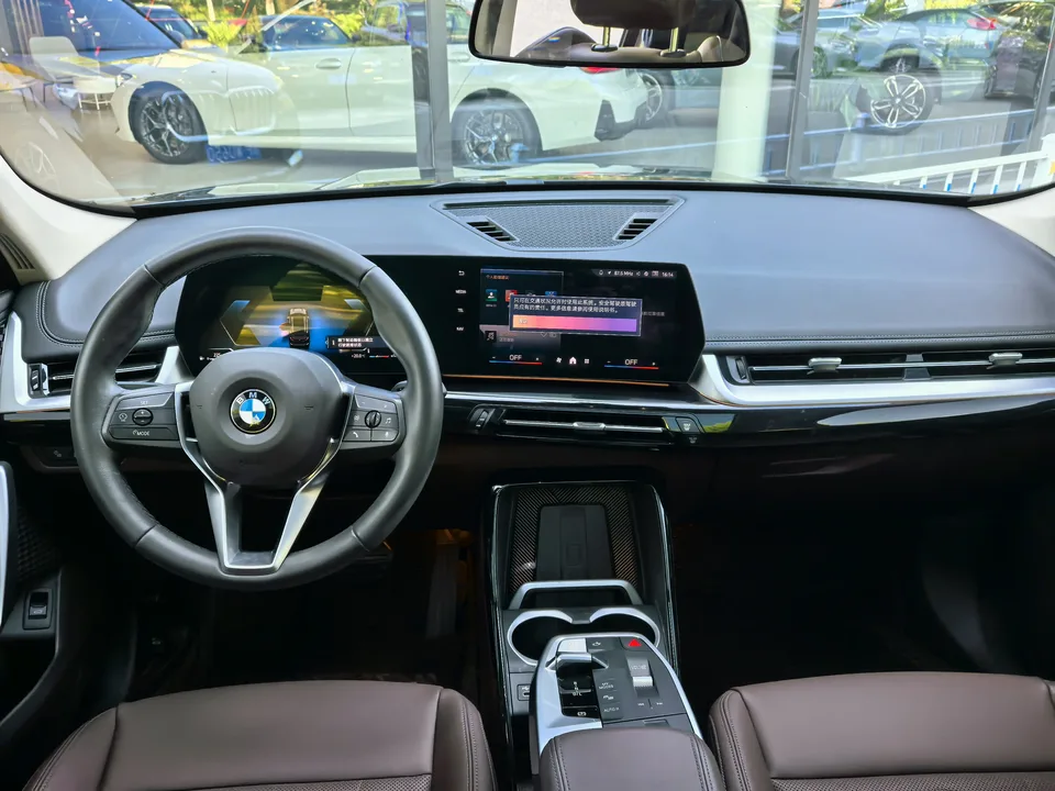 BMW X1 sDrive25Li X Design Package 2024 — миниатюра 3
