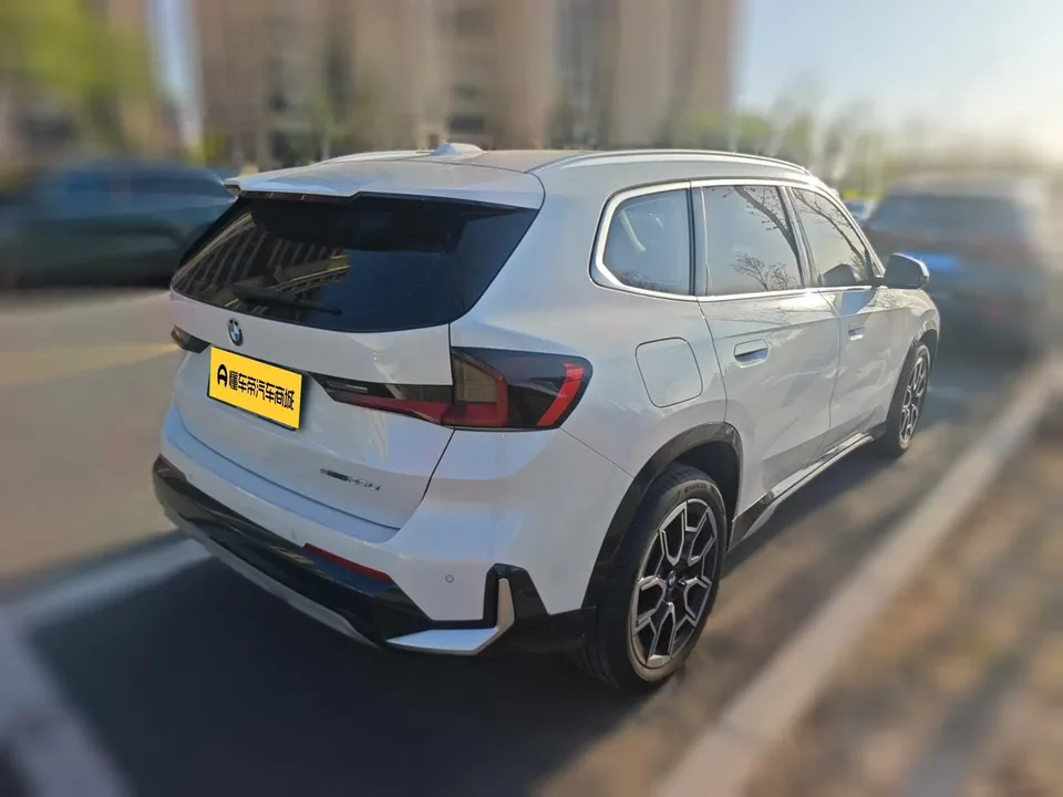 BMW X1 BMW X1 2023 sDrive25Li X Design Package 2024 — thumbnail 4