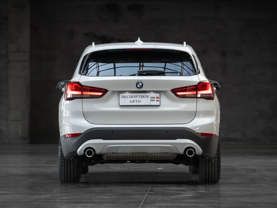BMW X1 facelift sDrive20Li exclusive model 2022 — миниатюра 2