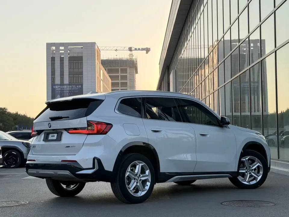 BMW X1 X1 2023 sDrive20Li X Design Package 2025 — thumbnail 2