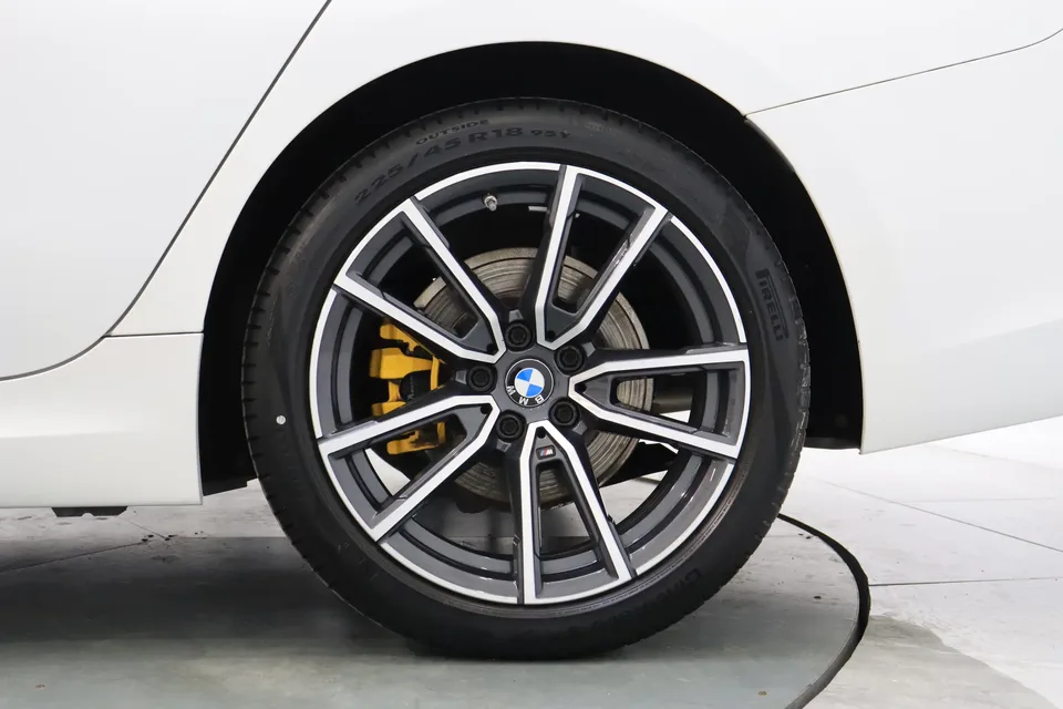 BMW 3 Series 2022
