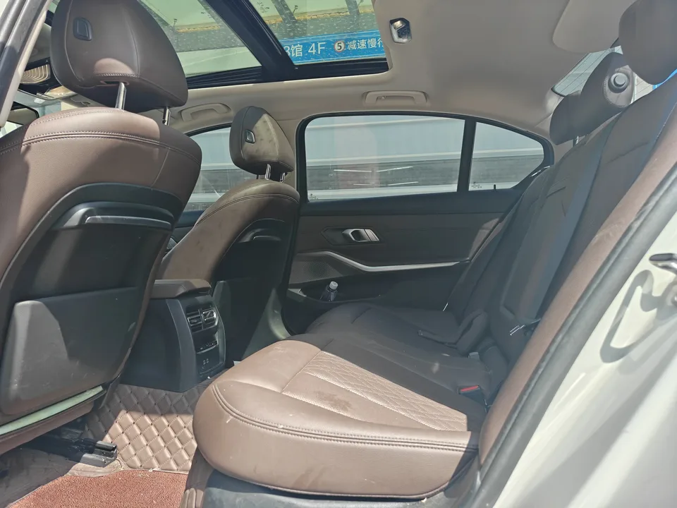 BMW 3 Series facelift 320Li M Sport package 2022 — миниатюра 3
