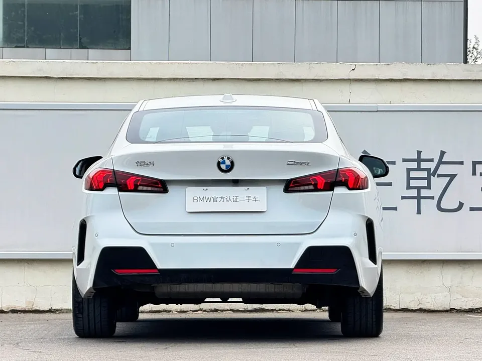 BMW 2 Series 225L M Sports Package 2025 — миниатюра 4
