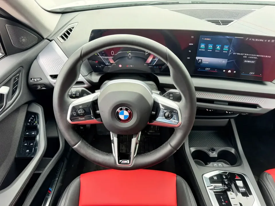 BMW 2 Series 225L M Sports Package 2025 — миниатюра 5