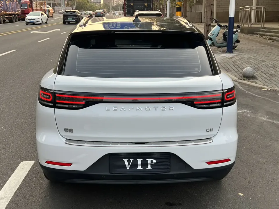 Leapmotor Zero running C11 Extended Range 180 Comfort Edition 2023 — миниатюра 2