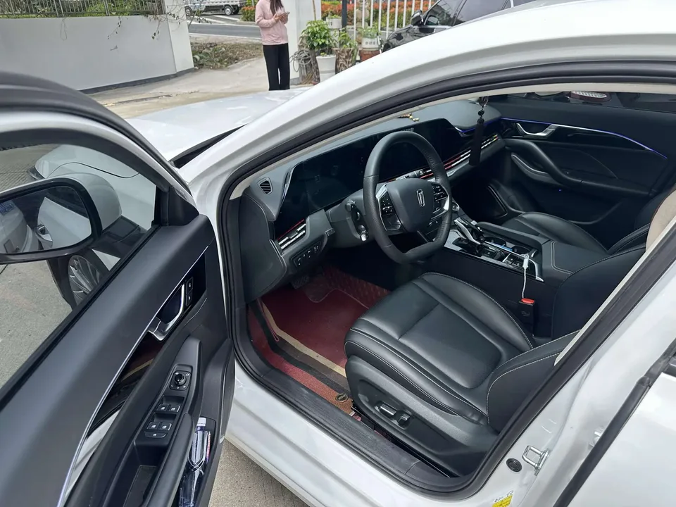 FAW Bestune B70 Besturn B70 2022 third generation 2.0T automatic premium model 2023 — thumbnail 5
