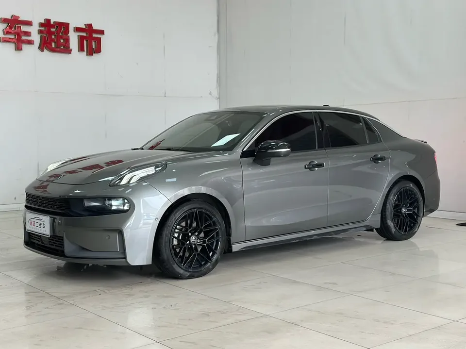 Lynk & Co 03 2022