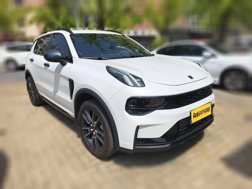 Lynk & Co 01 2.0TD 2WD New Pro Edition 2026 — миниатюра 3