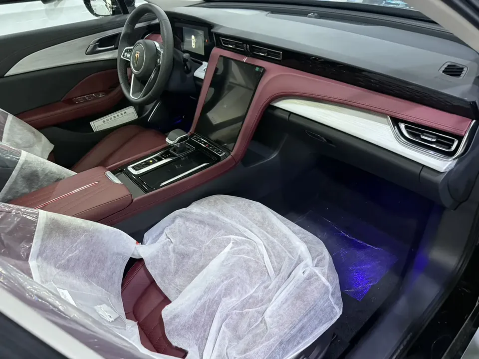 Hongqi H5 Hongqi H5 2025 1.5T DCT Flagship 500,000th Commemorative Edition 2025 — миниатюра 5