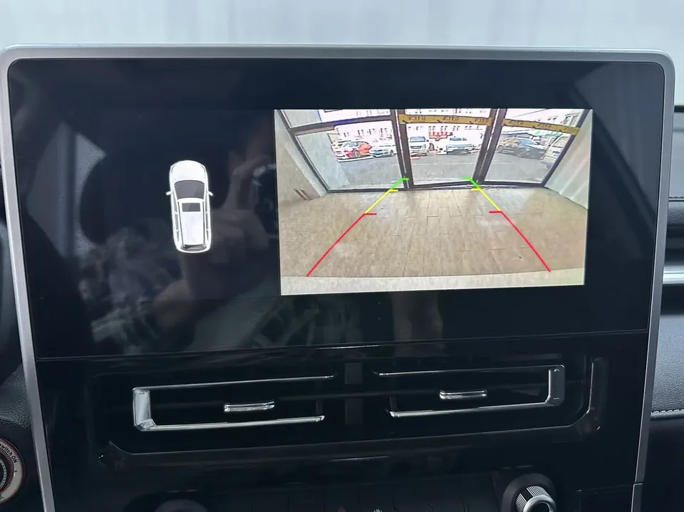 Haval M6 PLUS 1.5T DCT Luxury Smart Connected Edition 2023 — миниатюра 2
