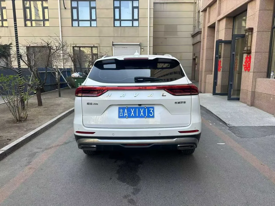Haval H6 National Fashion Edition 1.5T Automatic Urban Edition 2022 — миниатюра 2