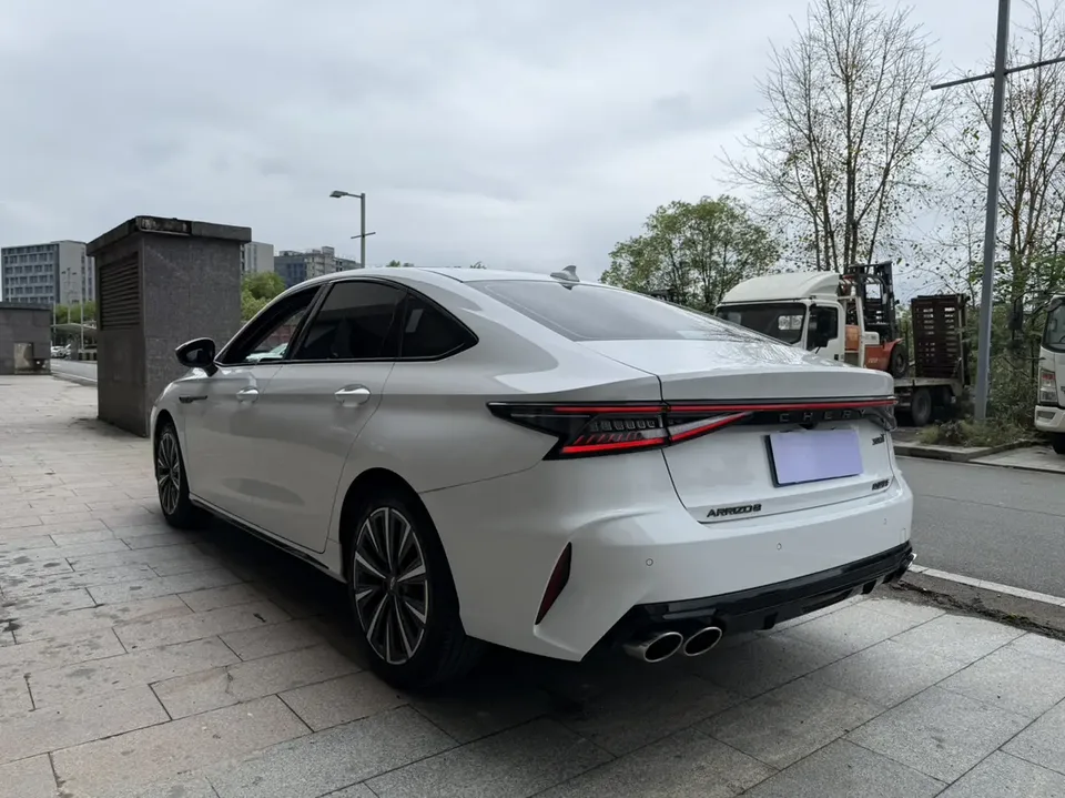 Chery Arrizo 8 High Energy Edition 2.0T DCT 2023 — миниатюра 5