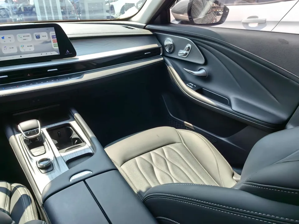 Chery Arrizo 8 1.6TGDI DCT Rui 2026 — миниатюра 3