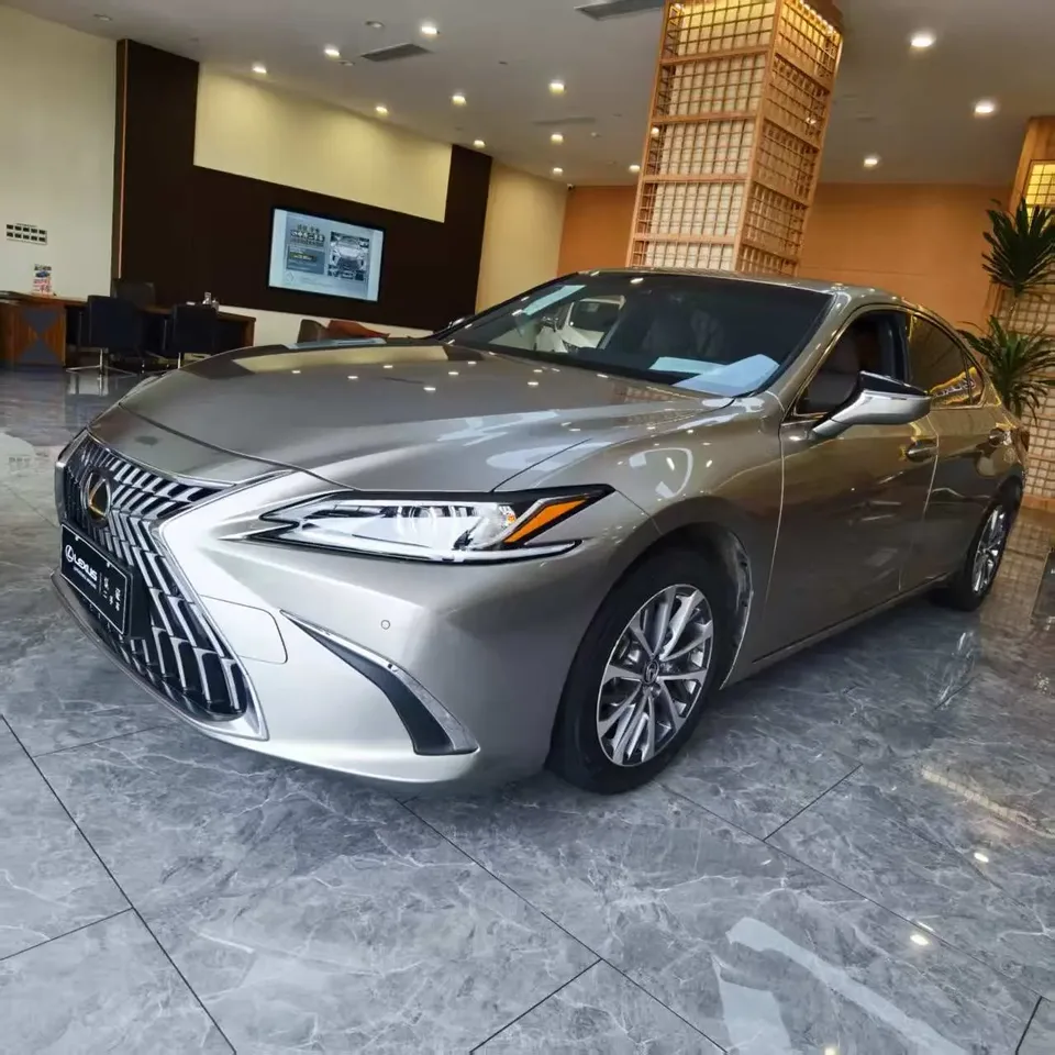 Lexus ES 2024