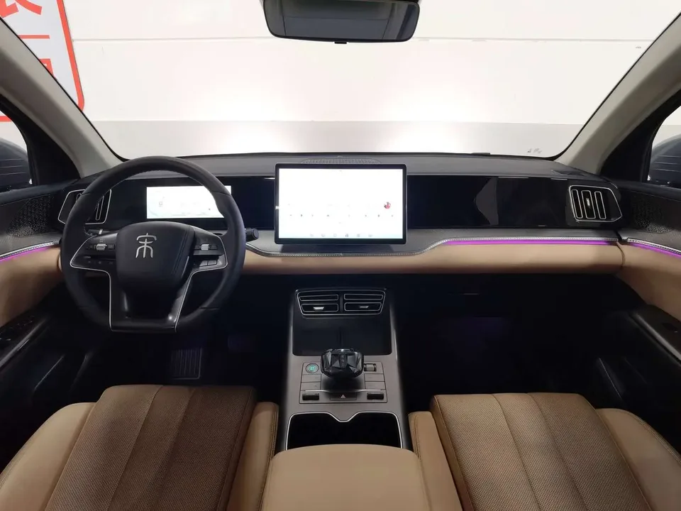 BYD Song Pro DM Song Pro DM 2025 Second Generation DM-i 115KM Beyond Edition 2025 — миниатюра 3
