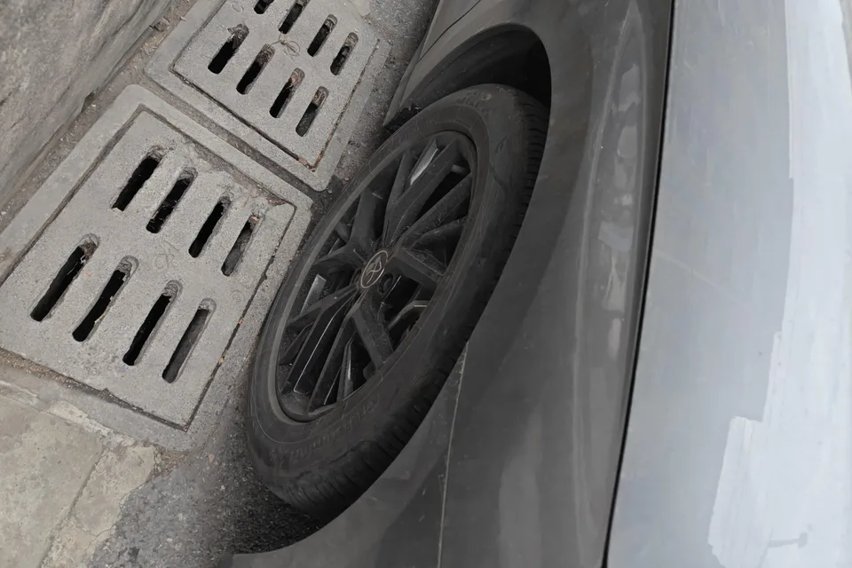 BYD Han DM DM-i Honor Edition 121KM Premium Edition 2024 — миниатюра 3