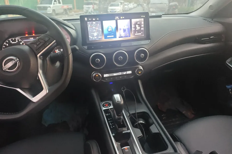 Nissan Sylphy 1.6L CVT Intelligent Driving Edition 2023 — миниатюра 3