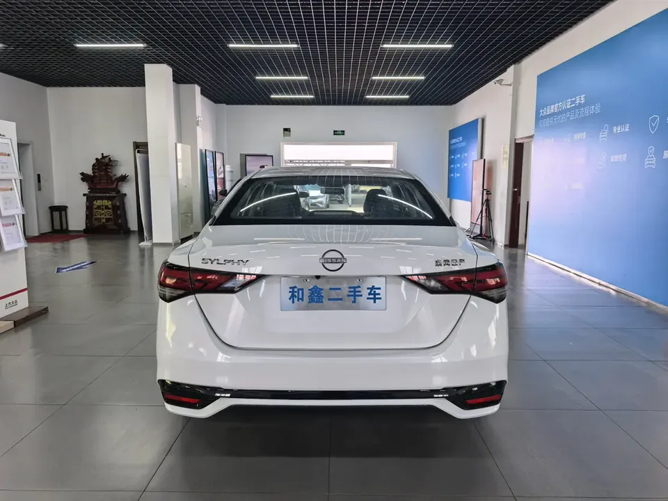 Nissan Sylphy 2026 Sylphy 1.6L CVT True Edition 2026 — миниатюра 2