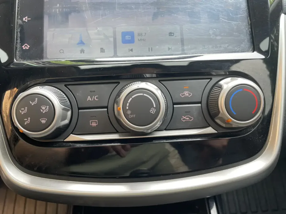 Nissan Tiida Tiida 2021 Tiida 2021 1.6L CVT Smart Travel Edition 2022 — thumbnail 3