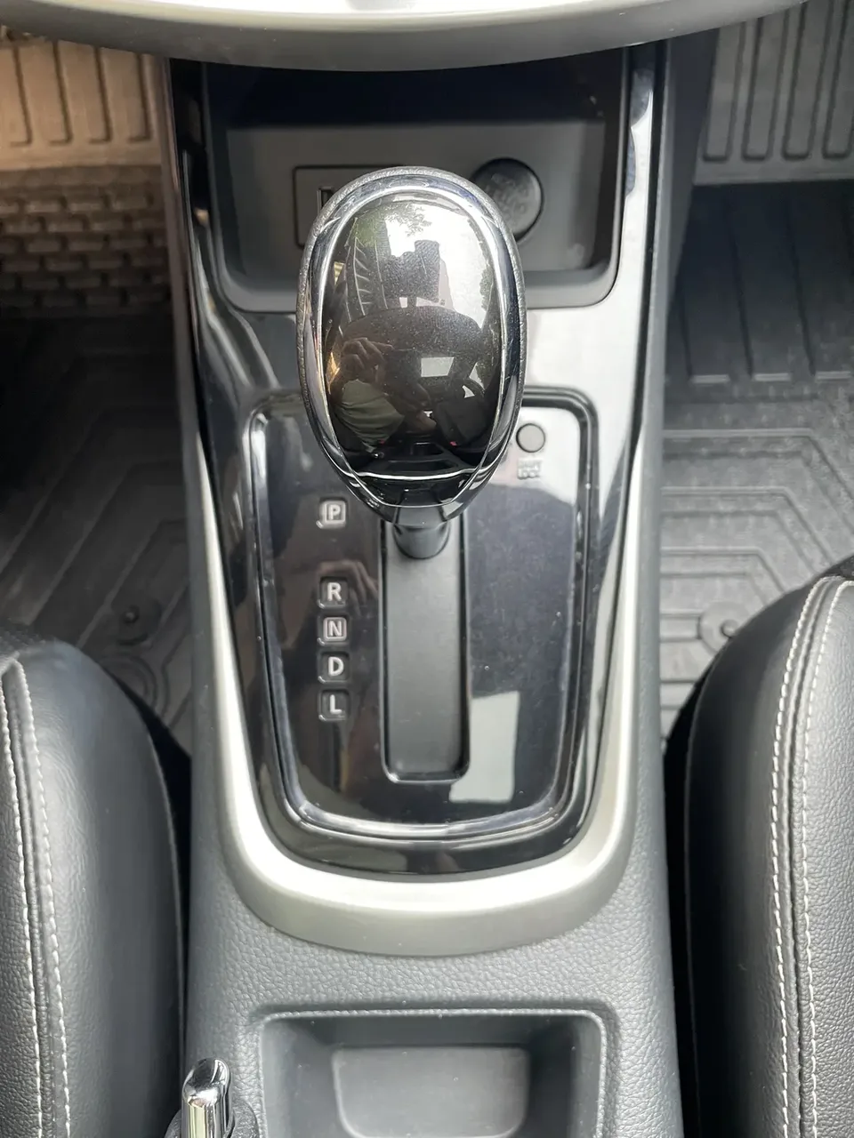 Nissan Tiida Tiida 2021 Tiida 2021 1.6L CVT Smart Travel Edition 2022 — thumbnail 5