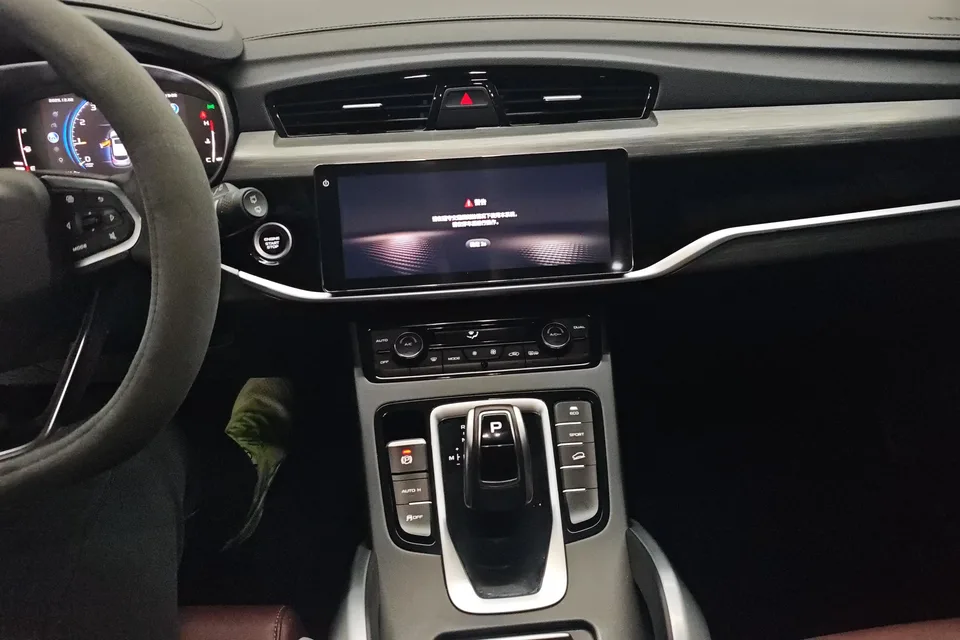Geely Atlas 1.8TD DCT Smart Elegant Edition 2023 — миниатюра 5
