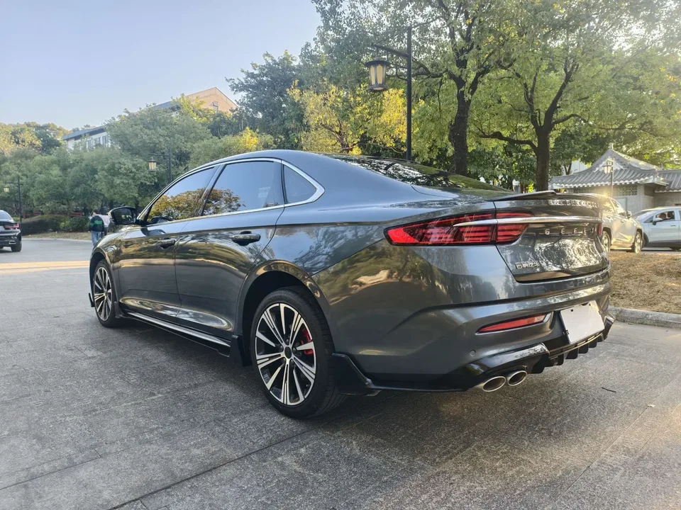 Geely Preface Xing Rui 2025 1.5T Dongfangyao Kunlun Edition 2025 — thumbnail 2