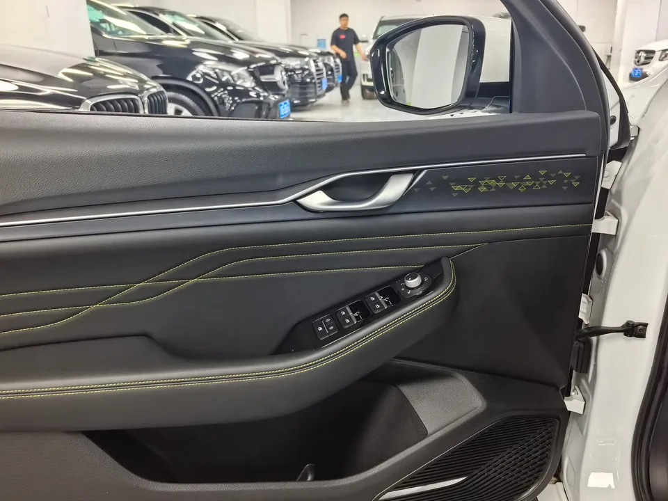 Geely Xing Rui 1.5T Fuyao Edition 2022 — миниатюра 3
