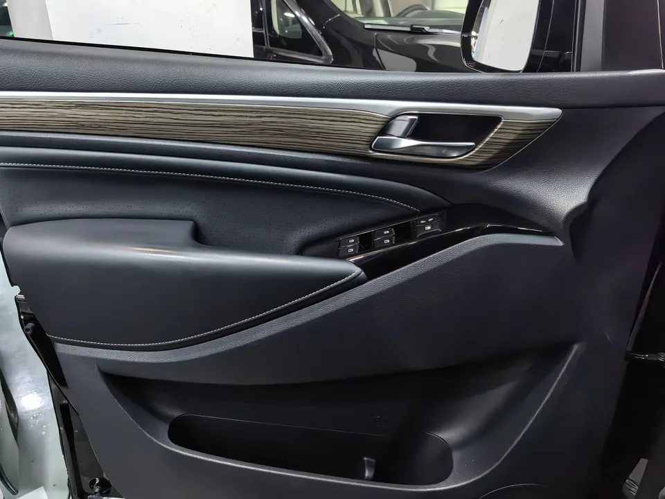 GAC Trumpchi M8 Trumpchi M8 2021 Lingxiu Series 390T Deluxe Edition 2023 — миниатюра 3