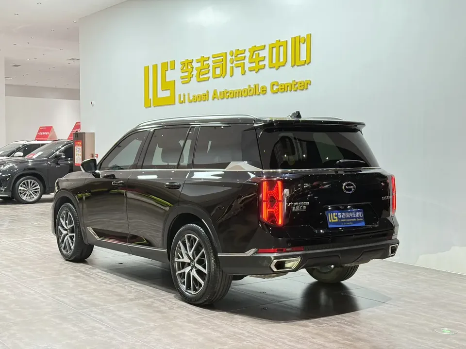 GAC Trumpchi GS8 Trumpchi GS8 2022 Pilot Series 2.0TGDI 4WD Luxury Smart Edition 7 Seaters 2023 — thumbnail 2