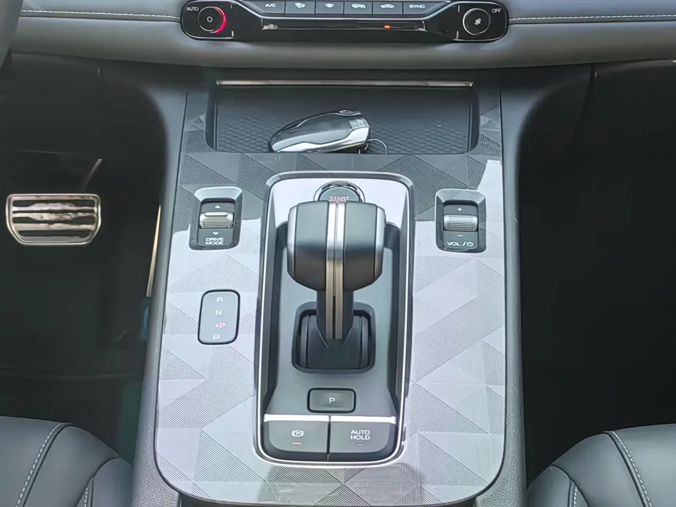 GAC Trumpchi Shadow Leopard 270T DCT R-Style 2025 — миниатюра 4