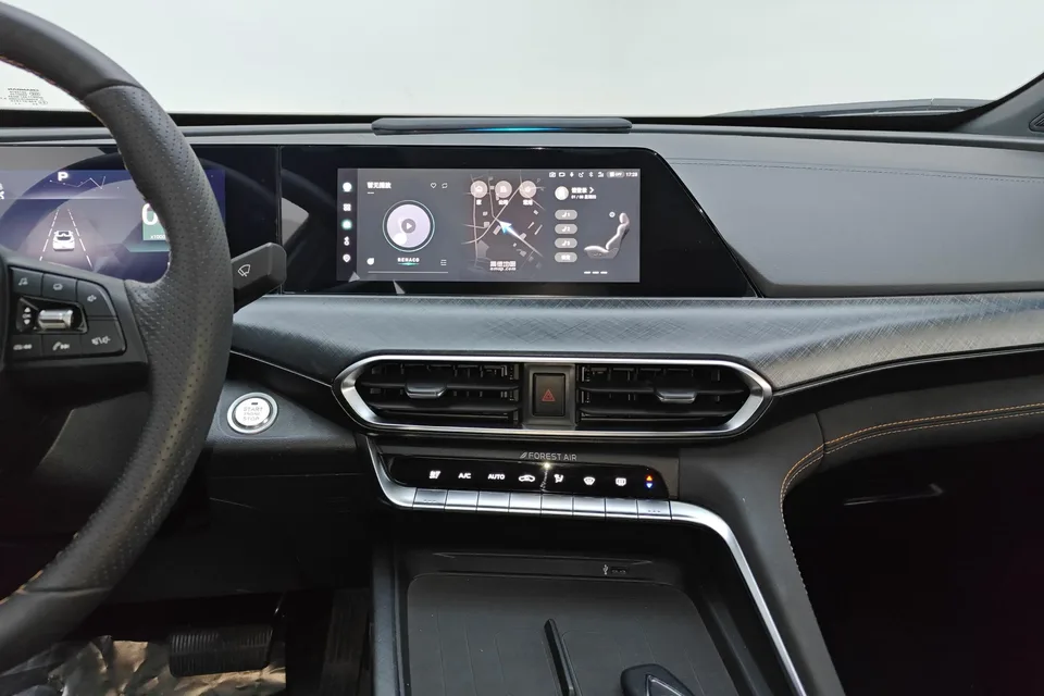 Changan UNI-T Changan UNI-T 2022 1.5T Premium Edition 2022 — миниатюра 3