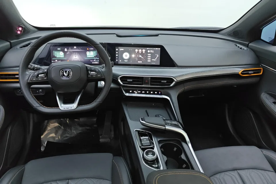 Changan UNI-T Changan UNI-T 2022 1.5T Premium Edition 2022 — миниатюра 5