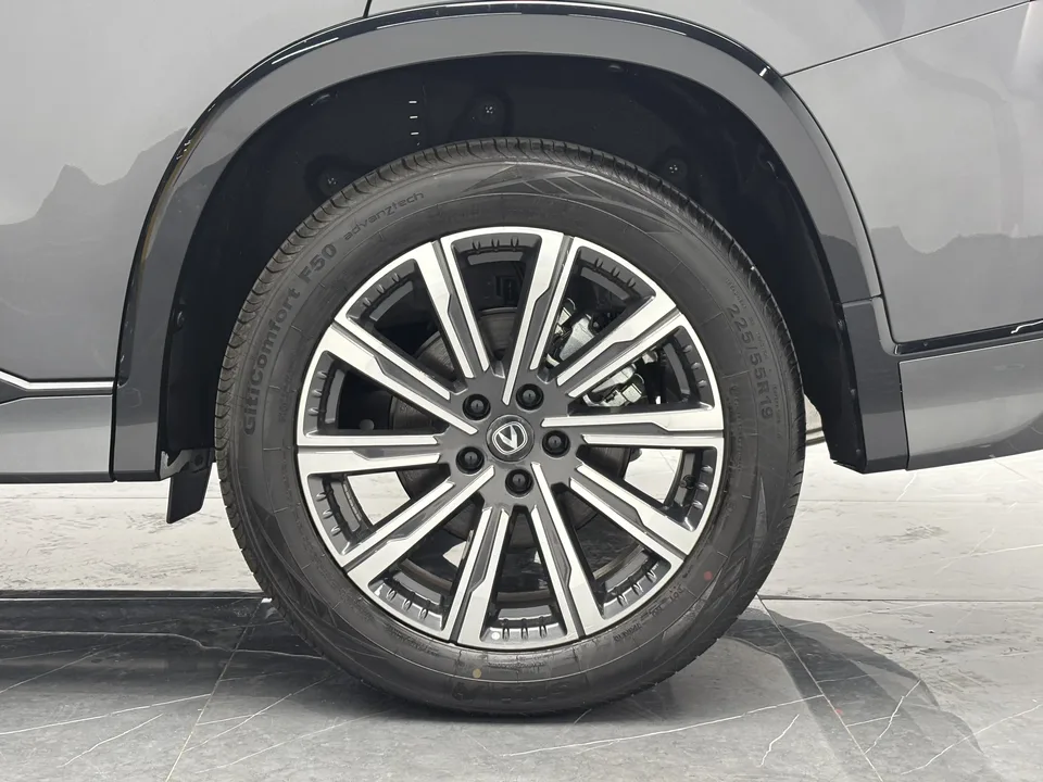 Changan CS75PLUS Changan CS75 PLUS 2026 Third Generation Smart Champion Edition 1.5T New Blue Whale Intelligent Navigation Model 2026 — миниатюра 3