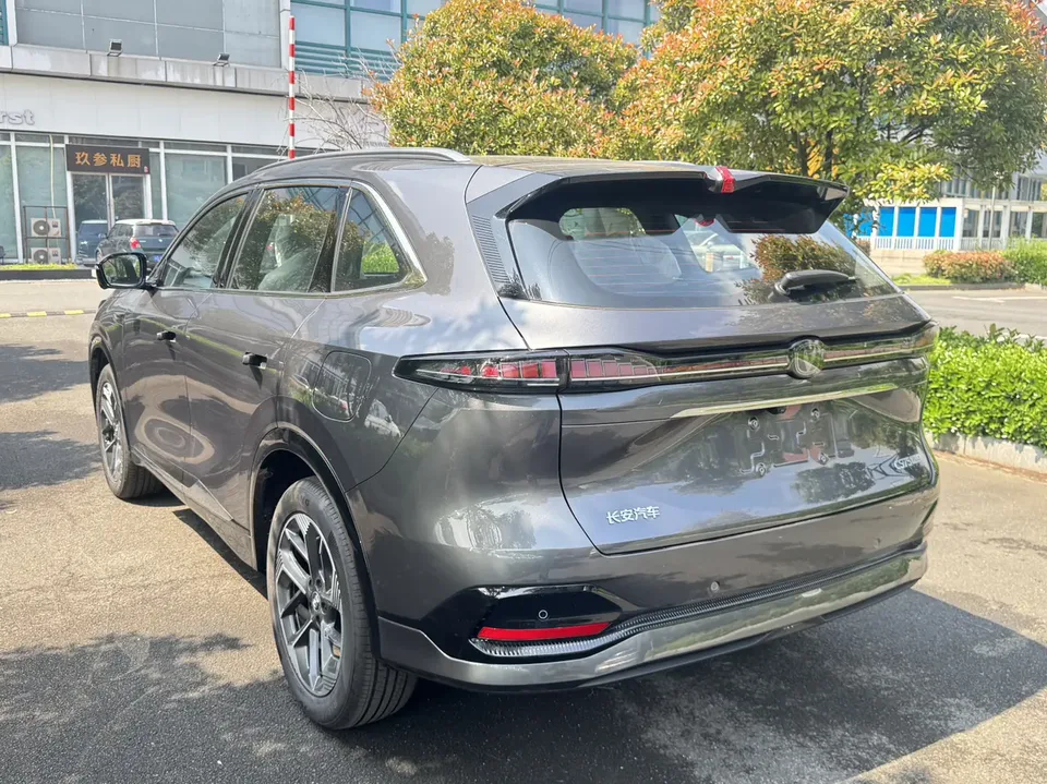 Changan CS75PLUS Changan CS75 PLUS 2025 fourth generation 1.5T New Blue Whale Smart Premium Edition 2026 — миниатюра 4