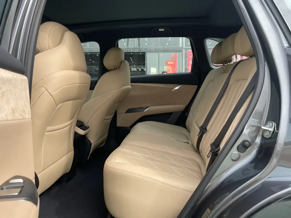 Changan CS75PLUS Changan CS75 PLUS 2025 Fourth Generation Ultra 2.0T New Blue Whale Smart Power Edition 2026 — миниатюра 4