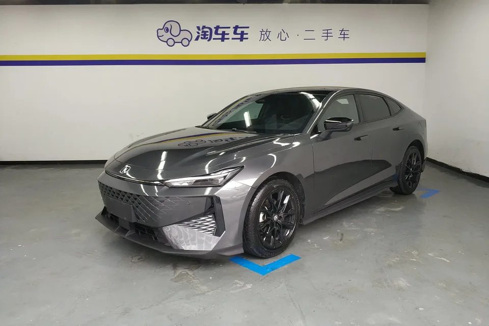 Changan UNI-V 2025