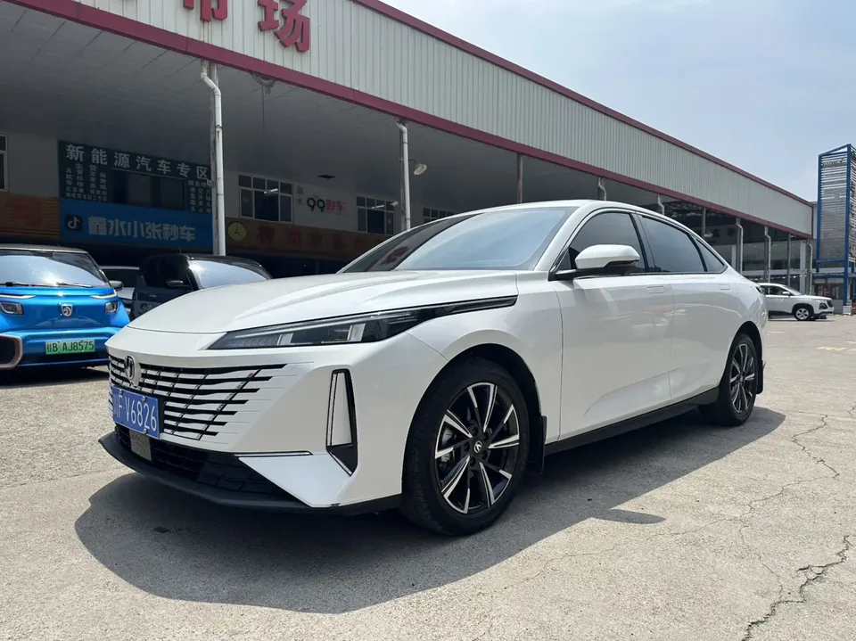 Changan Escape Escape 2024 1.5T DCT Premium Edition 2025 — photo 1, buy with delivery to Moscow