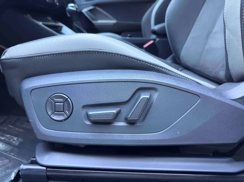 Audi Q3 Audi Q3 2023 35 TFSI Fashionable and Dynamic 2023 — миниатюра 5