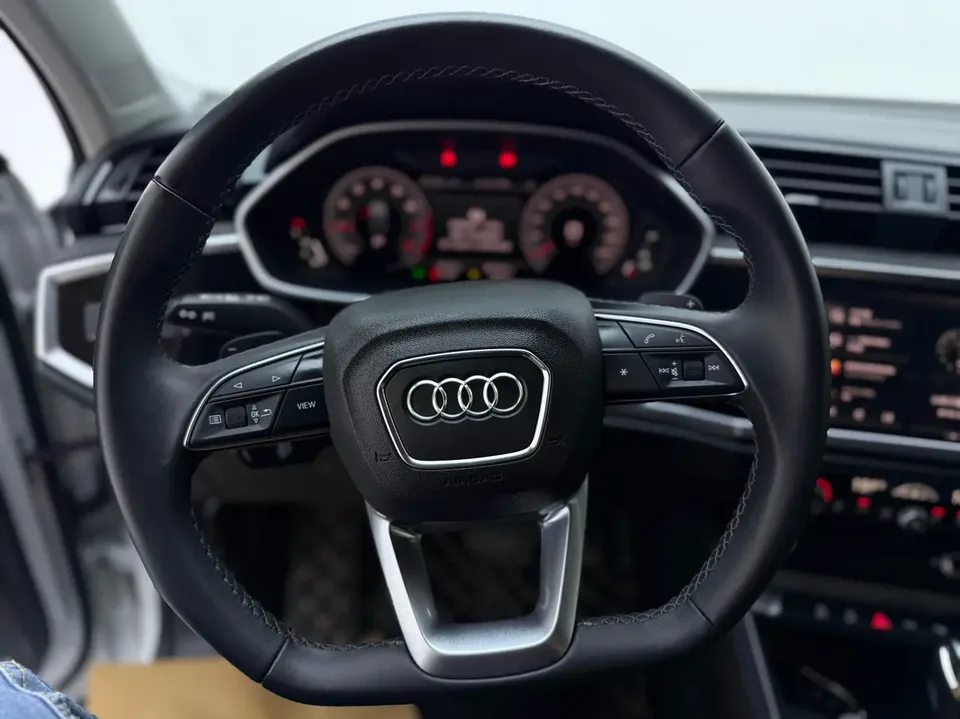 Audi Q3 Audi Q3 2022 35 TFSI Fashionable and Dynamic 2022 — миниатюра 5