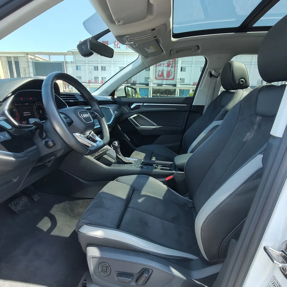 Audi Q3 Audi Q3 2022 35 TFSI aggressive and dynamic model 2022 — миниатюра 5