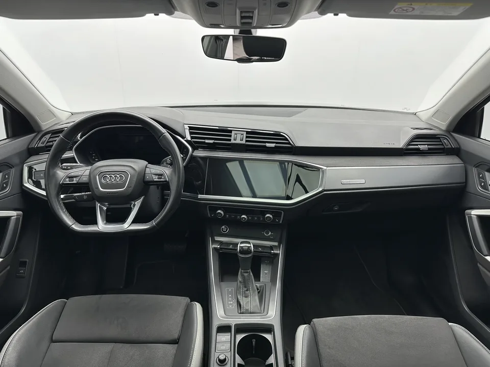 Audi Q3 Audi Q3 2022 35 TFSI Fashionable and Dynamic 2022 — миниатюра 4