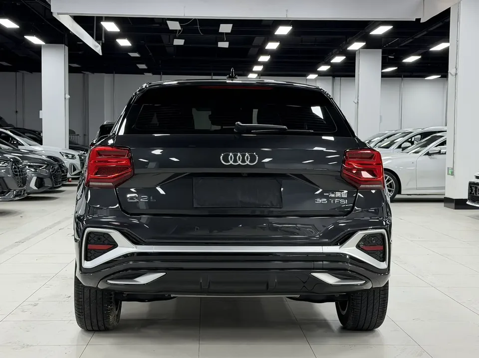 Audi Q2L Audi Q2L 2022 35 TFSI Fashion Dynamic Edition 2022 — миниатюра 2